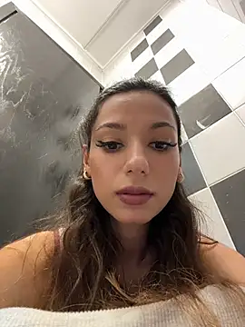  MiaQueen  online show from 24, 6, 2026