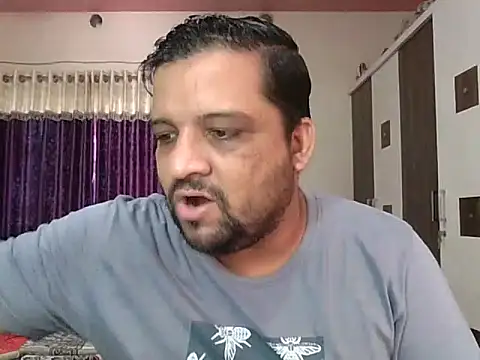 Snapshot of dhruv_love chatting on 18, 7, 2026 dhruv love online show from 18, 7, 2026