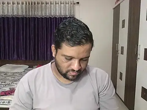 Snapshot of dhruv_love chatting on 22, 7, 2026 dhruv love online show from 22, 7, 2026