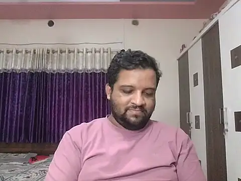 Snapshot of dhruv_love chatting on 25, 7, 2026 dhruv love online show from 25, 7, 2026