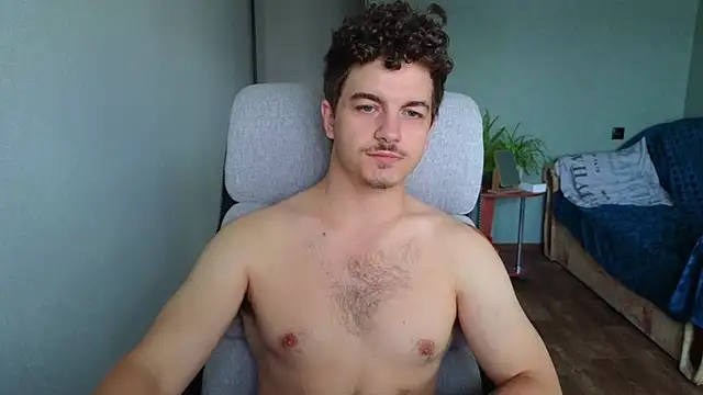 Snapshot of Remy_Miles chatting on 19, 10, 2025 Remy Miles online show from 19, 10, 2025