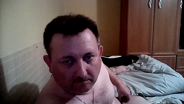 Snapshot of Novy73 chatting on 21, 11, 2025 Novy73 online show from 21, 11, 2025