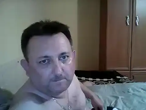Snapshot of Novy73 chatting on 13, 12, 2025 Novy73 online show from 13, 12, 2025