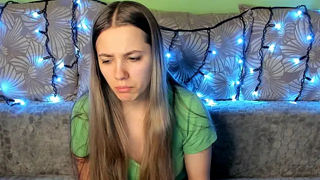 MaggieCake online show from 22, 12, 2024