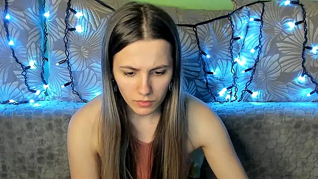 MaggieCake online show from 13, 2, 2025