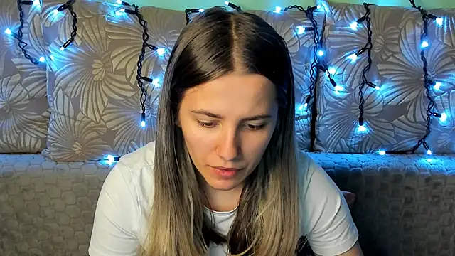 MaggieCake online show from 25, 10, 2025