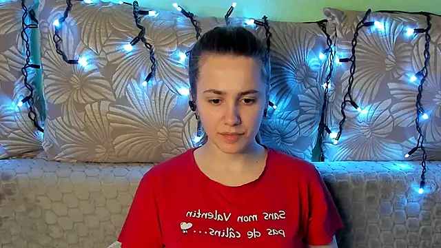 MaggieCake online show from 4, 3, 2026