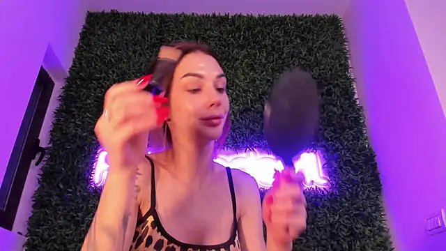 realhotfallingdevil online show from 31, 3, 2026