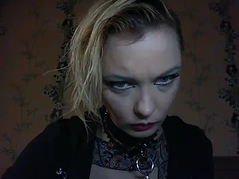 WildMissNiks online show from 10, 3, 2026