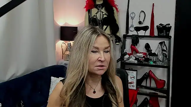 crystaLUX online show from 27, 1, 2025