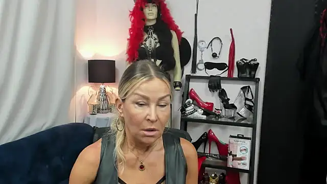 crystaLUX online show from 11, 9, 2025