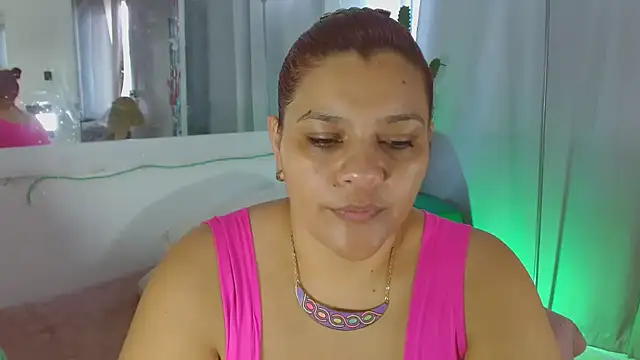 Snapshot of Selenna01 chatting on 1, 2, 2025 Selenna01 online show from 1, 2, 2025