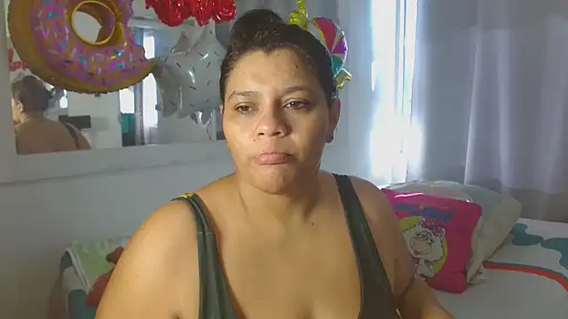 Snapshot of Selenna01 chatting on 10, 9, 2025 Selenna01 online show from 10, 9, 2025