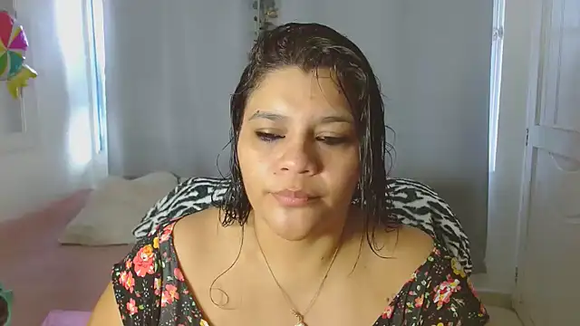 Snapshot of Selenna01 chatting on 24, 9, 2025 Selenna01 online show from 24, 9, 2025
