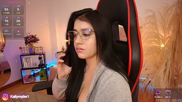 KallyMyller1 online show from 9, 1, 2025