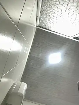 KallyMyller1 online show from 10, 3, 2025