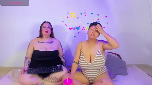 MiaYMolly online show from 9, 4, 2026