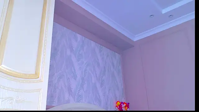 Snapshot of Evelyn_rabbit chatting on 8, 6, 2026 Evelyn rabbit online show from 8, 6, 2026