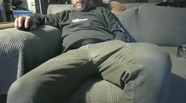 naked bear online show from 19, 12, 2024