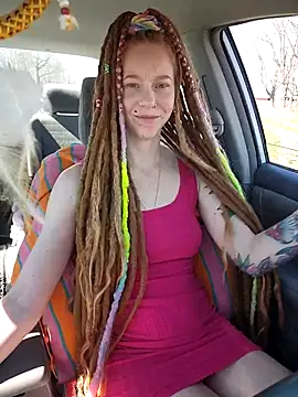 Snapshot of LucidLucy chatting on 27, 4, 2026 LucidLucy online show from 27, 4, 2026