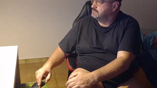 Snapshot of fraboys chatting on 14, 1, 2026 fraboys online show from 14, 1, 2026