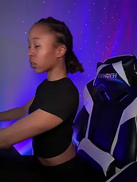 Snapshot of thebrattygoddess chatting on 2, 3, 2025 thebrattygoddess online show from 2, 3, 2025