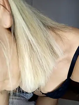 Snapshot of minikserce chatting on 4, 12, 2024 minikserce online show from 4, 12, 2024