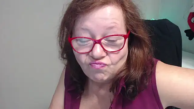 Adelewildx online show from 10, 3, 2025