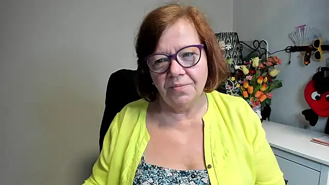Snapshot of Adelewildx chatting on 2, 6, 2026 Adelewildx online show from 2, 6, 2026
