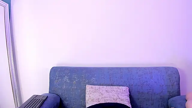 Snapshot of BellaMarieX chatting on 2, 12, 2024 BellaMarieX online show from 2, 12, 2024