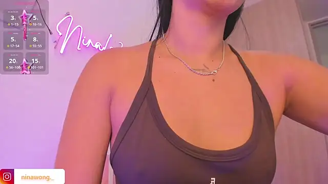 Snapshot of NinaWong chatting on 7, 10, 2025 NinaWong online show from 7, 10, 2025