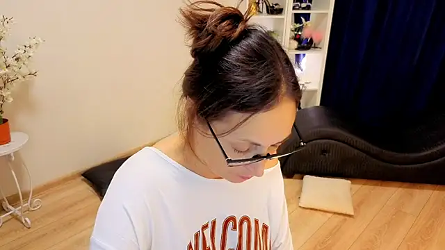 CaringSophie online show from 27, 2, 2026