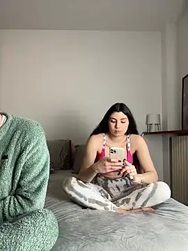 couplepenetration online show from 27, 1, 2025