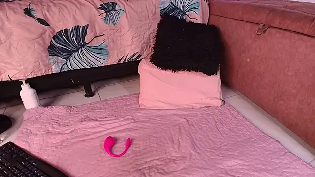 emyli sw  online show from 8, 1, 2025