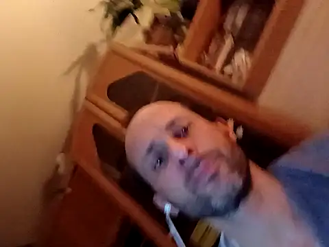 Snapshot of FireFox_Feel chatting on 12, 3, 2025 FireFox Feel online show from 12, 3, 2025