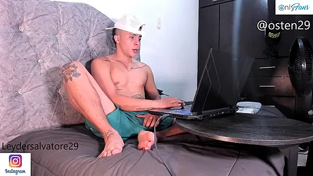 Snapshot of maykel_soto chatting on 10, 12, 2024 maykel soto online show from 10, 12, 2024