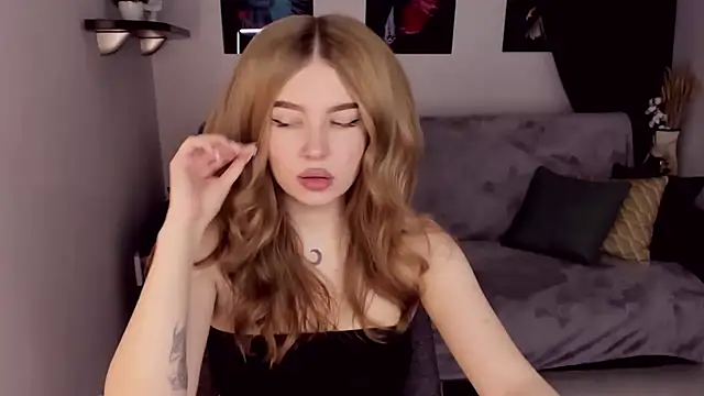 Snapshot of ViolettaLopez chatting on 9, 12, 2024 ViolettaLopez online show from 9, 12, 2024
