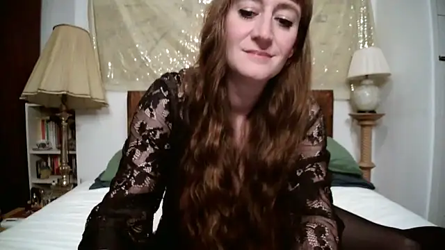 Snapshot of LemmieRed chatting on 21, 10, 2025 LemmieRed online show from 21, 10, 2025