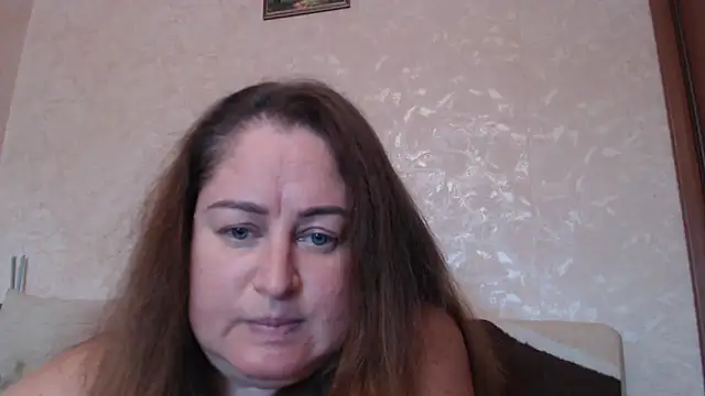 Amy August online show from 13, 10, 2025