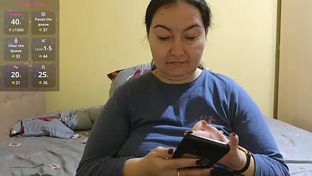 BBW MILF 4U online show from 8, 2, 2025