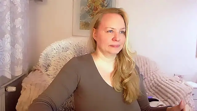 Sarah4you online show from 20, 2, 2025