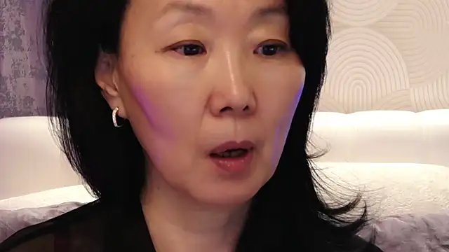 Asian legs online show from 23, 1, 2025