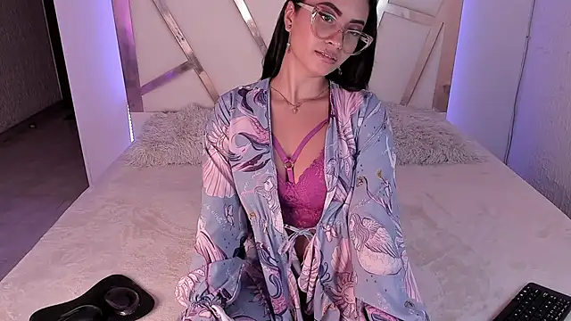 PaulinaBelushi online show from 15, 1, 2025