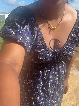 Dhiyapink online show from 6, 12, 2024