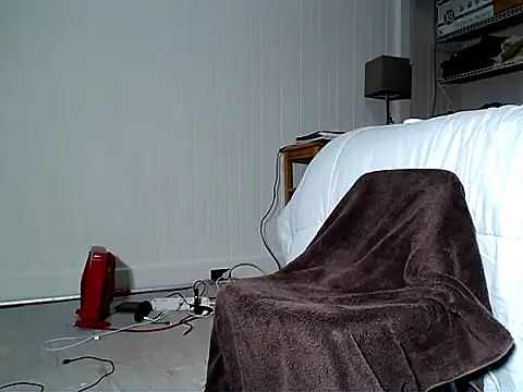 Snapshot of HungHawaiian808@xh chatting on 29, 4, 2026 HungHawaiian808xh online show from 29, 4, 2026