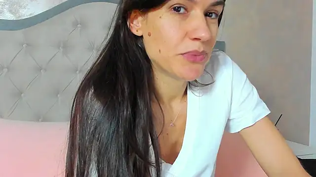 Snapshot of JennaMyers chatting on 18, 11, 2025 JennaMyers online show from 18, 11, 2025