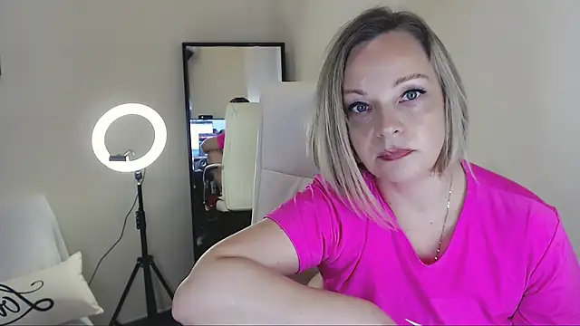 Tilly Eliot online show from 4, 2, 2025