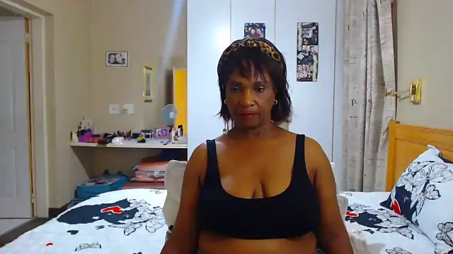 Hotgrannyx online show from 20, 2, 2025