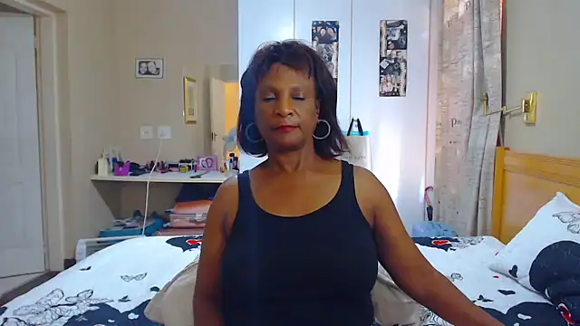 Hotgrannyx online show from 9, 3, 2025