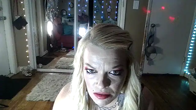 marilyn420 online show from 17, 3, 2026